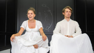 Der neue Menoza | Patricial Unger, Skye MacDonald (c) Tobias Witzgall